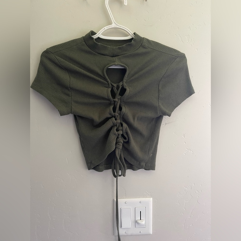 Women’s Crop-Top